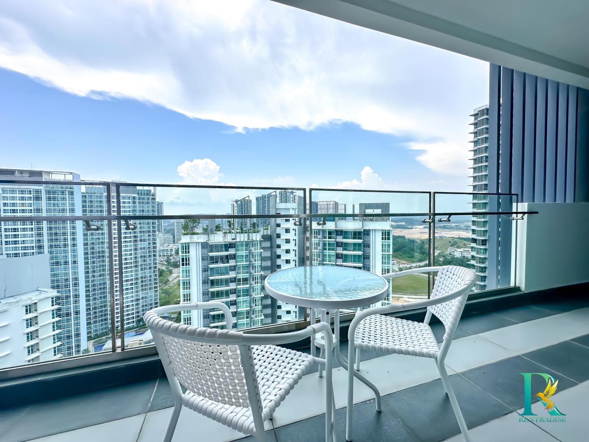 Medini Signature Suites By Rr Jbcity นุสาจายา ภายนอก รูปภาพ